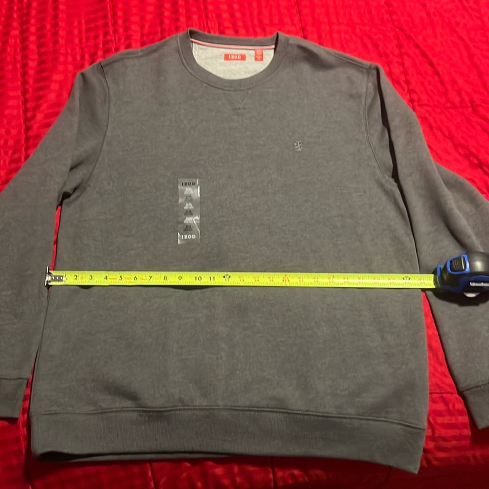 Izod sweatshirt